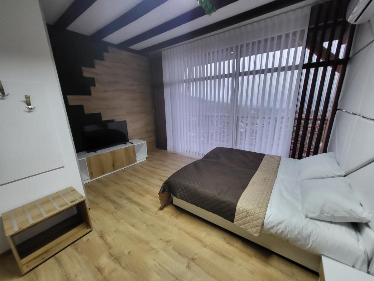 Вилно Селище Paradise View 서르니차 외부 사진