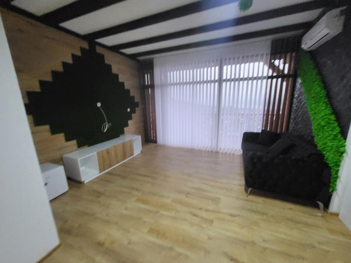 Вилно Селище Paradise View 서르니차 외부 사진